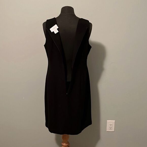 Modern Me Elements Women's Black Sleeveless V-Neck Sheath Dress Size 10 - Picture 6 of 8